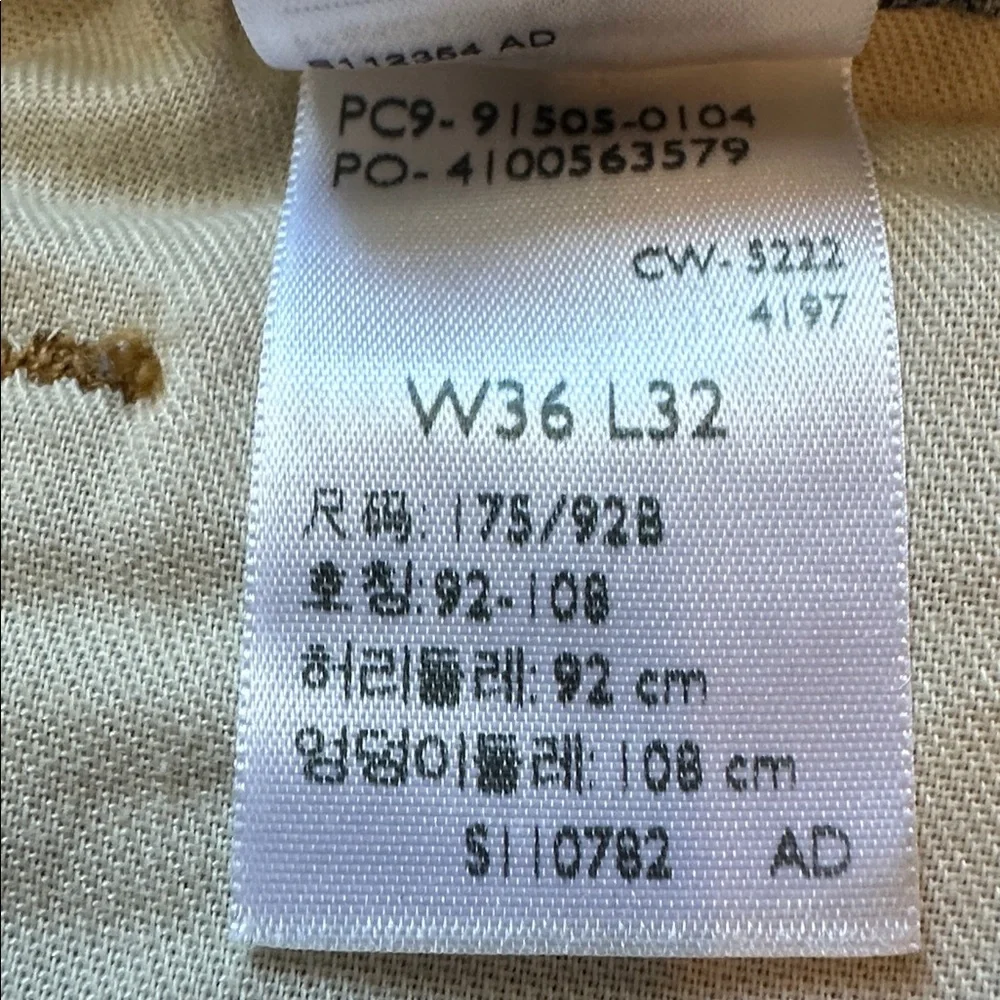 Signature by Levi Strauss bootcut silhouette
